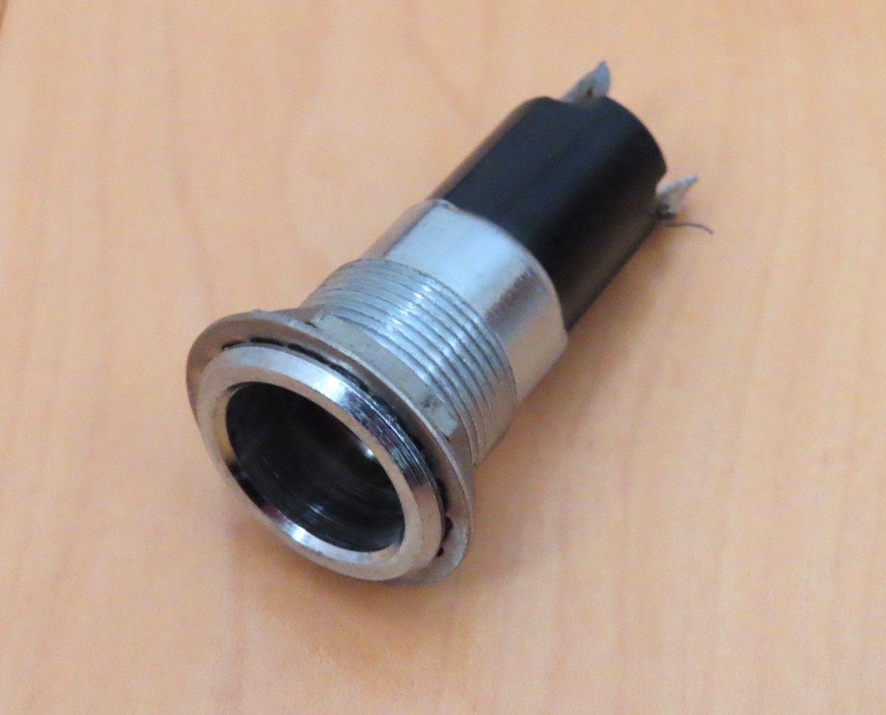 VTG Dialco NY 75W 125V Panel-Mount Indicator Lamp Holder NO LIGHT/LENS