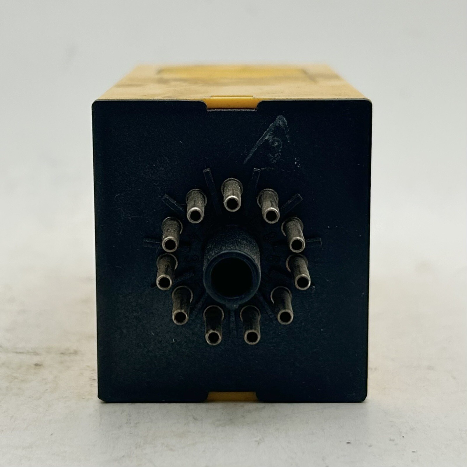 Tesch E72.0x830 230VAC 5A Time Relay