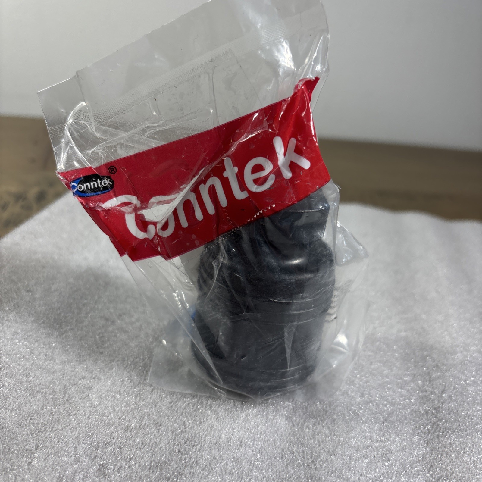 Conntek 30230-BK Plug Adapter NEMA 5-15P to L5-30R