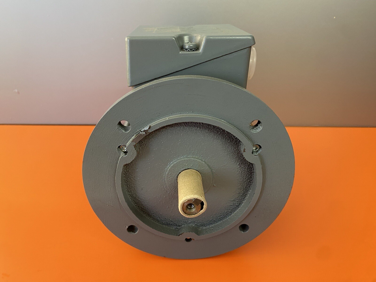VEM Motors Thrum GmbH 3Ph 230/400VAC 50/60Hz 0.37/0.44 Kw K21R 71G4H