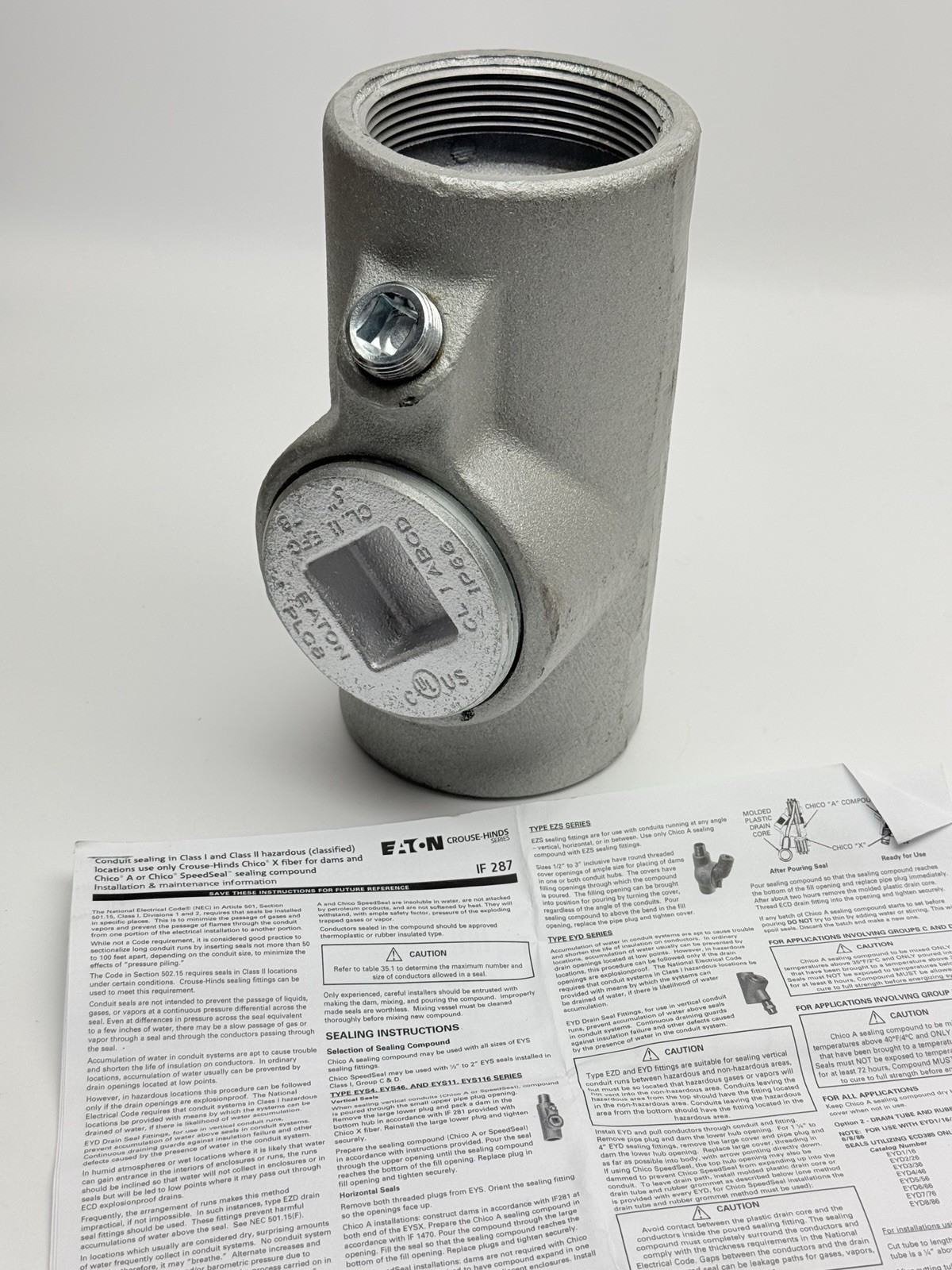 EYS81 / EYD81 EATON CROUSE-HINDS 3″ CL.I FEMALE CONDUIT FITTING