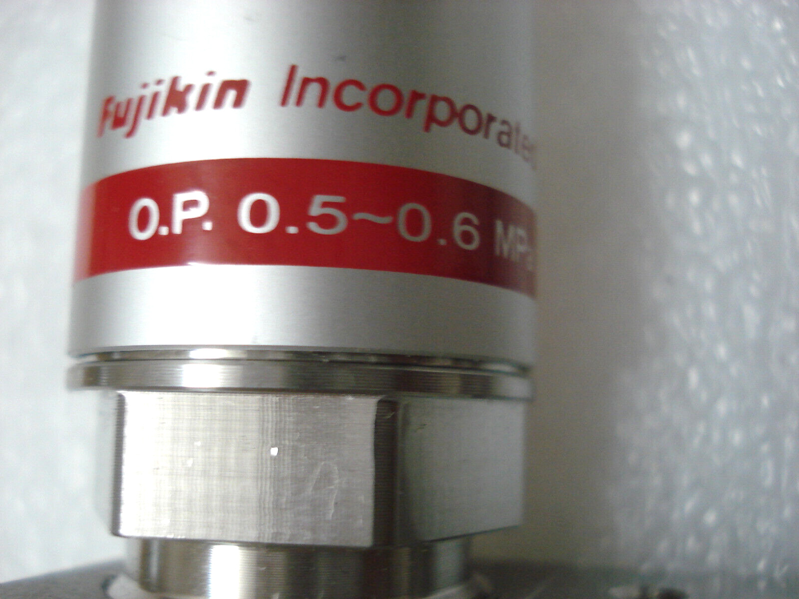 FUJIKIN DIAPHRAGM BLOCK VALVES, TYPE N.C., O.P. 0.5~0.6MPA 567512