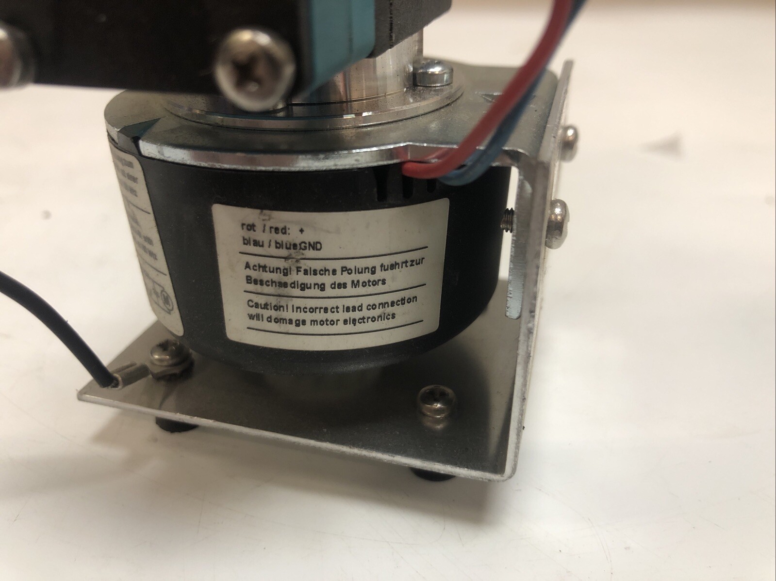 1 Used KNF PML4131-NFB 30 Diaphragm Liquid Pump 0.46A 24VDC, IP: 30, Bj: 08