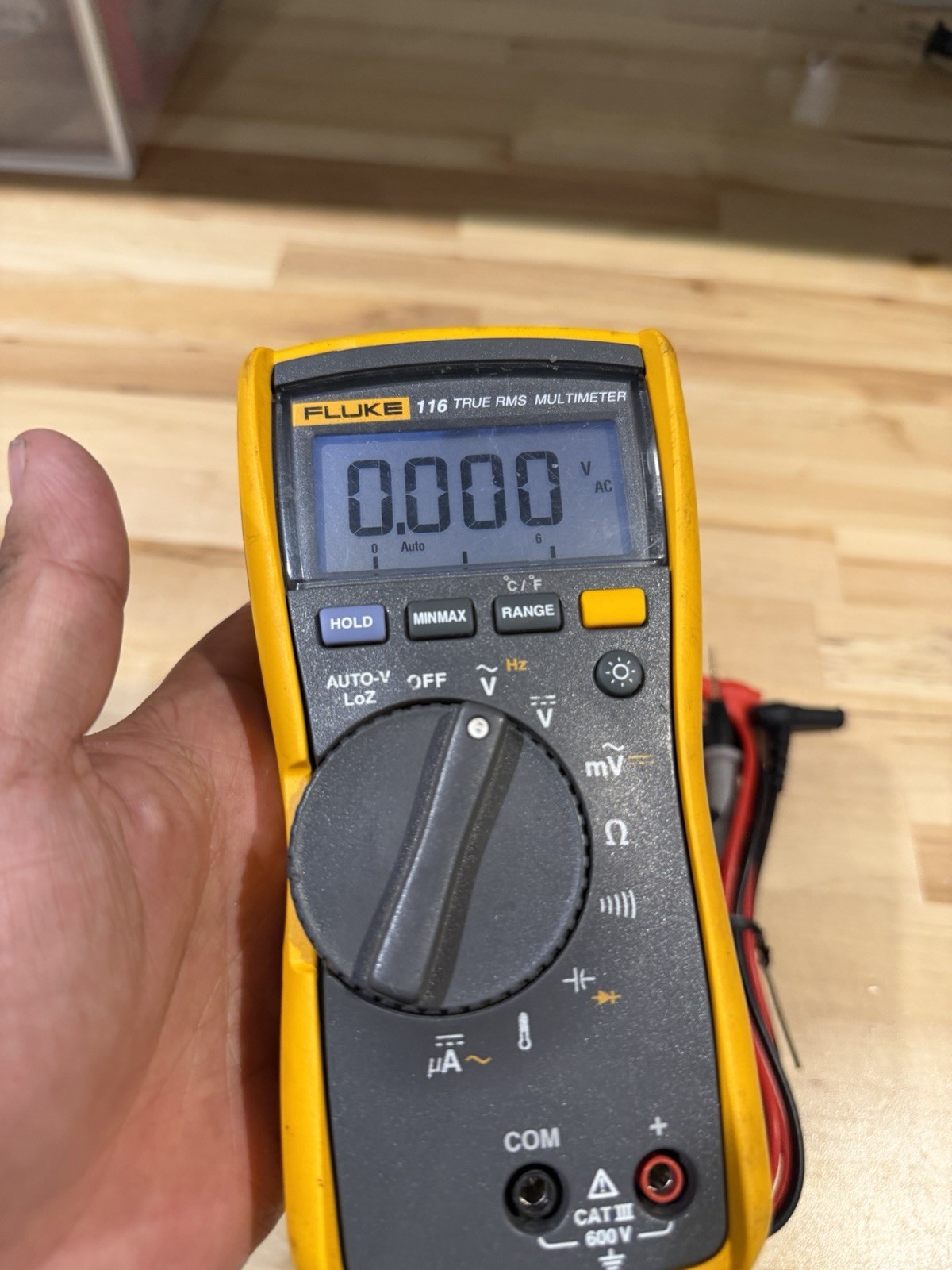 FLUKE 116 TRUS-RMS MULTIMETER / LEADS – SHIPS FAST (TESTED)