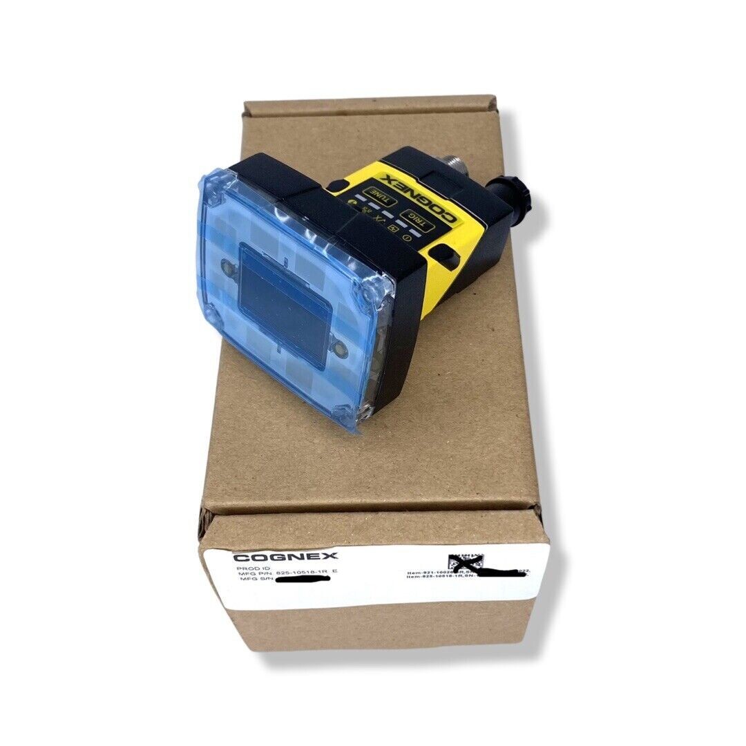 New Cognex Insight IS2000M-130-40-125 Camera Sensor 8mm lens Red Light-*Sealed*