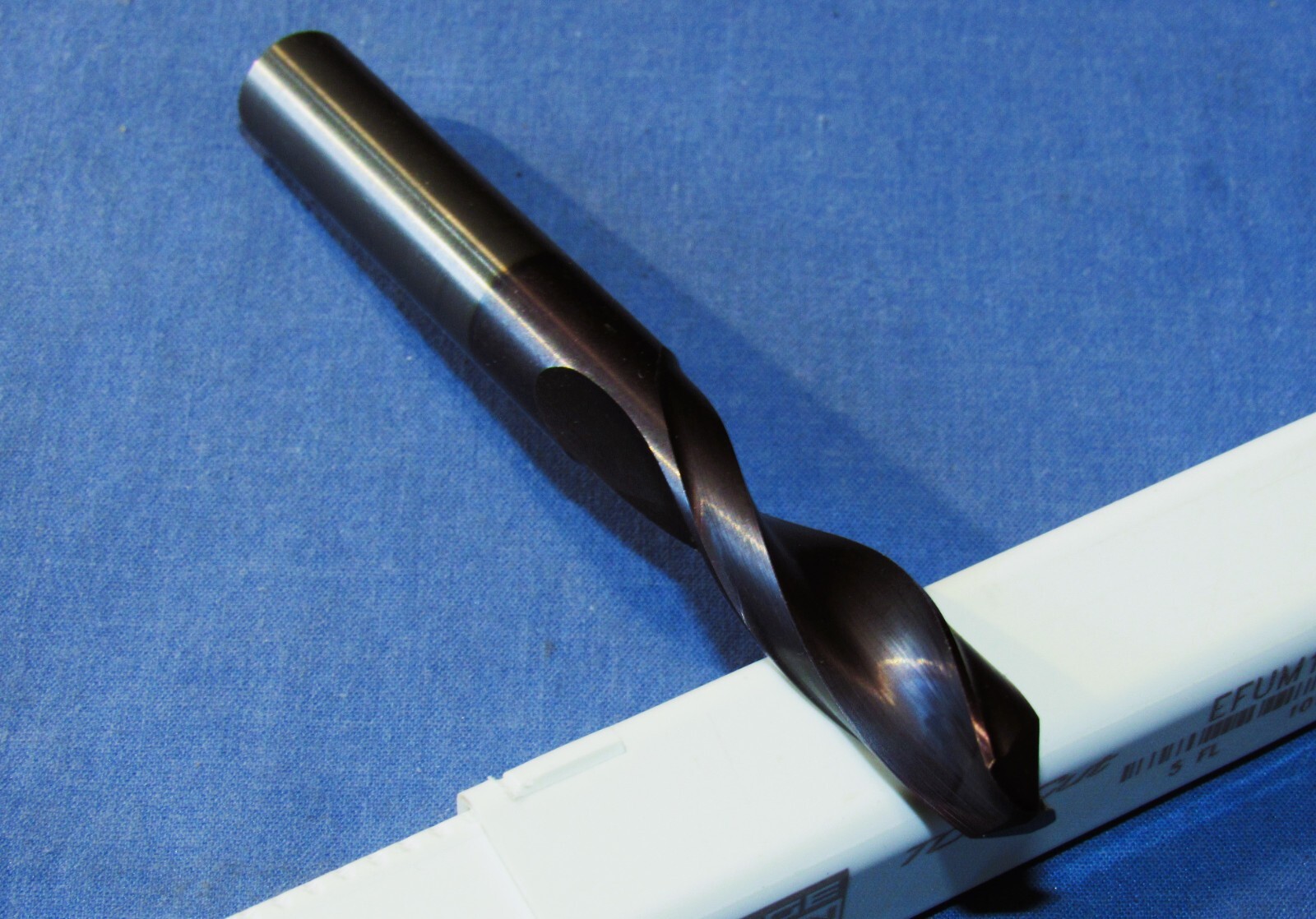 Sumitomo New 0.295″ Dia.135° Solid Carbide Screw Machine Drill