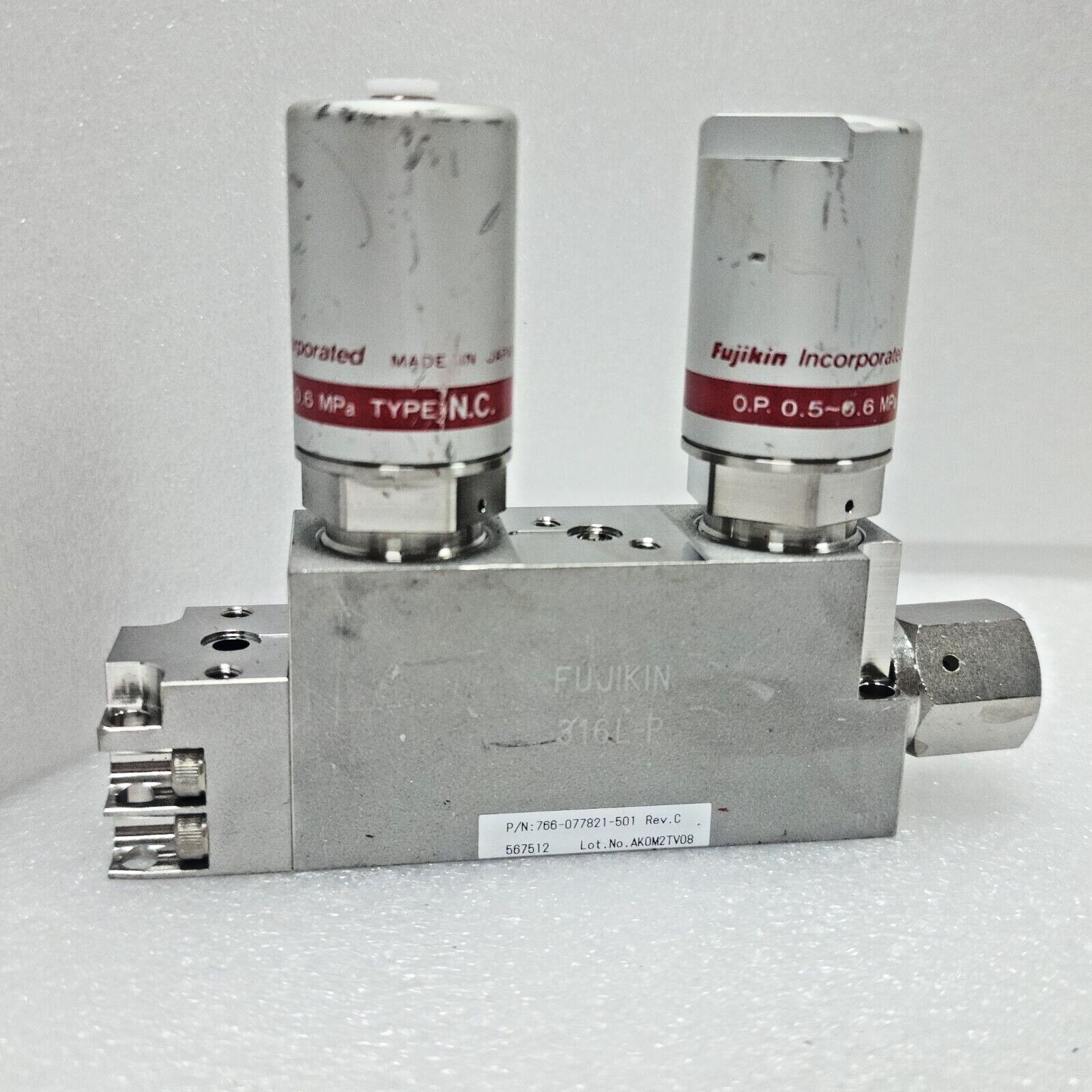 Lam 766-077821-501 R C , C No. 567512, Fujikin 0.5~0.6 Mpa NO Valve Assy,+97157