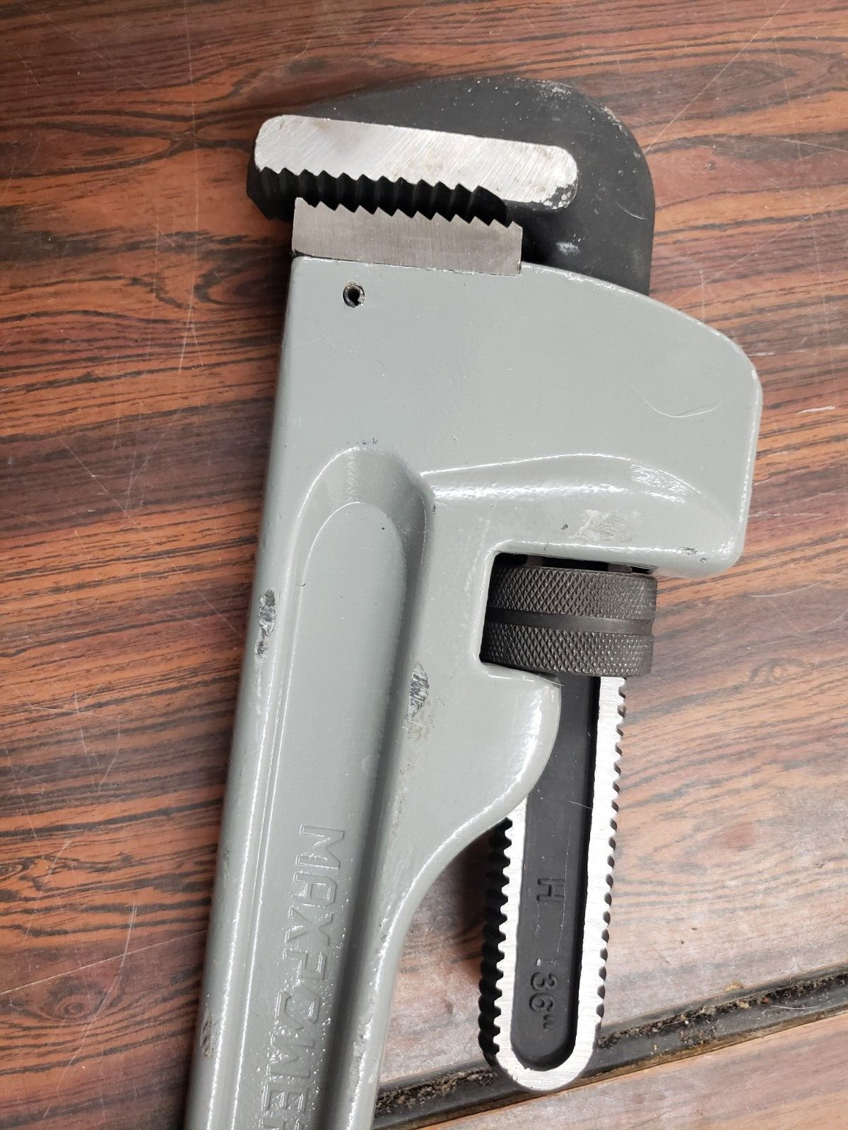 Maxpower 00117 Aluminum Pipe Wrench 36″ L 5″ Jaw Capacity