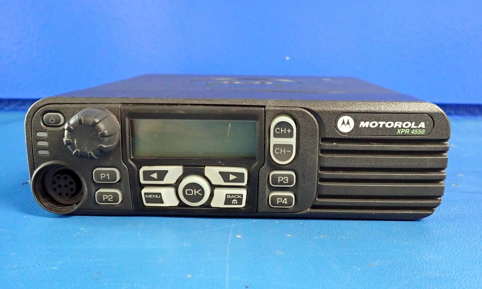 MOTOROLA XPR 4550 Two-Way Radio | AAM27TRH9KA1AN