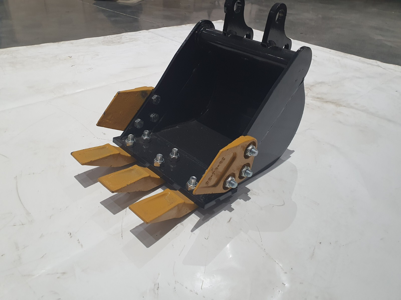 Agrotk 300MM Tooth Bucket Attachment for Mini Excavator Digger 2-Teeth Buckets