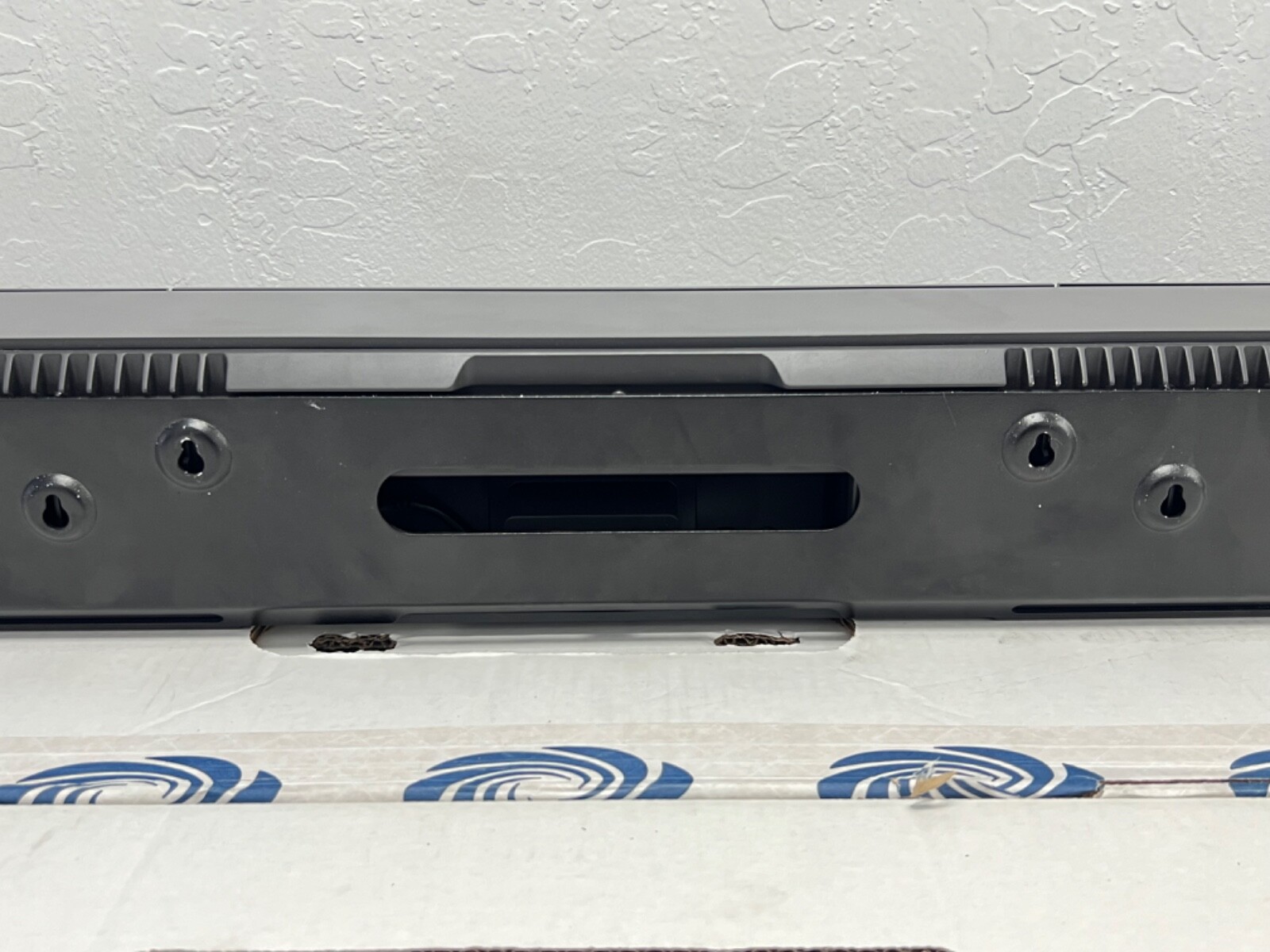 Crestron UC-SB / UC-SB1-CAM-FLEX UC Video Conference Smart Soundbar and Camera