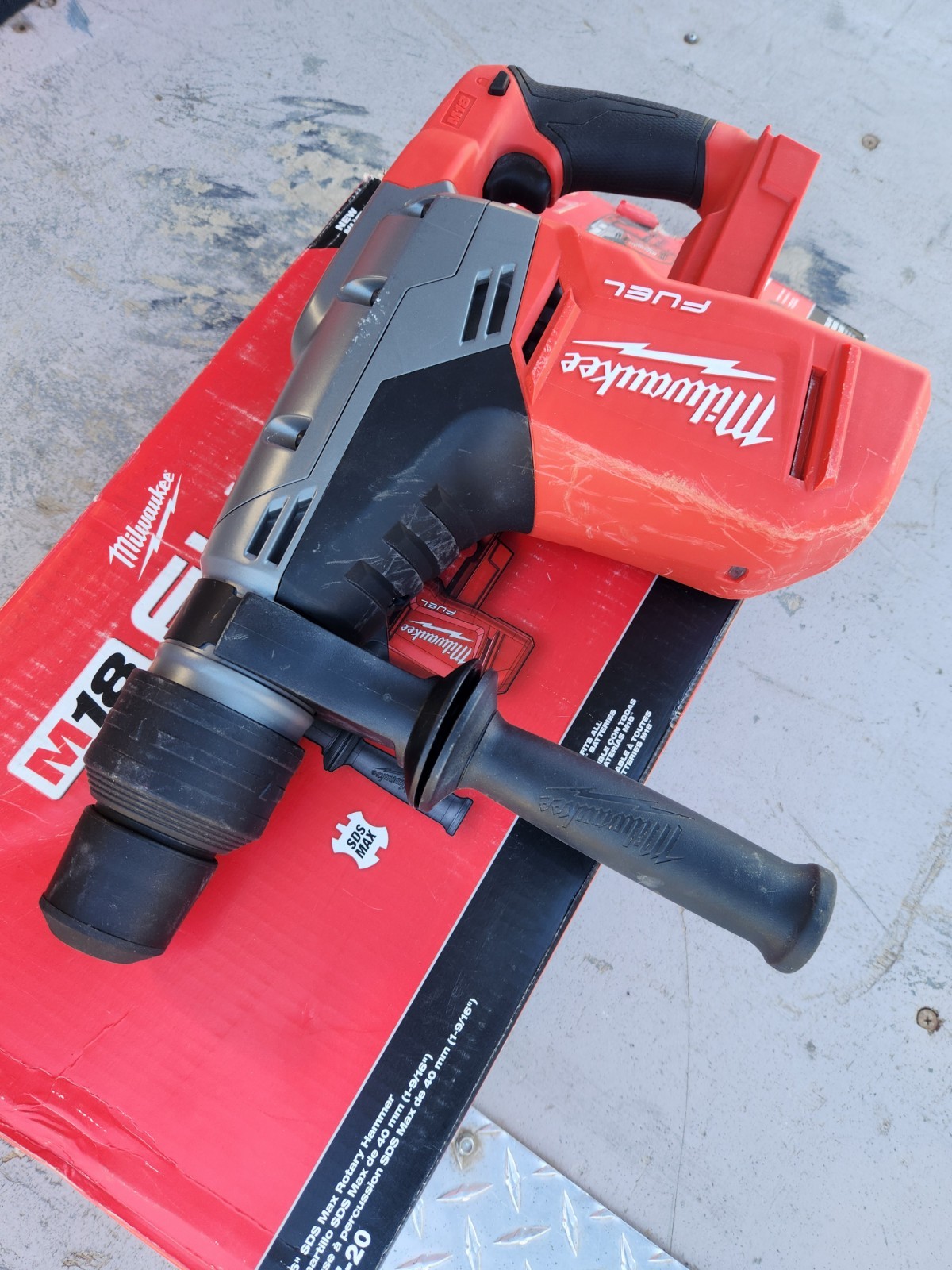 Milwaukee 2717-20 M18 FUEL 1-9/16″ SDS Max Rotary Hammer Fast Shipping