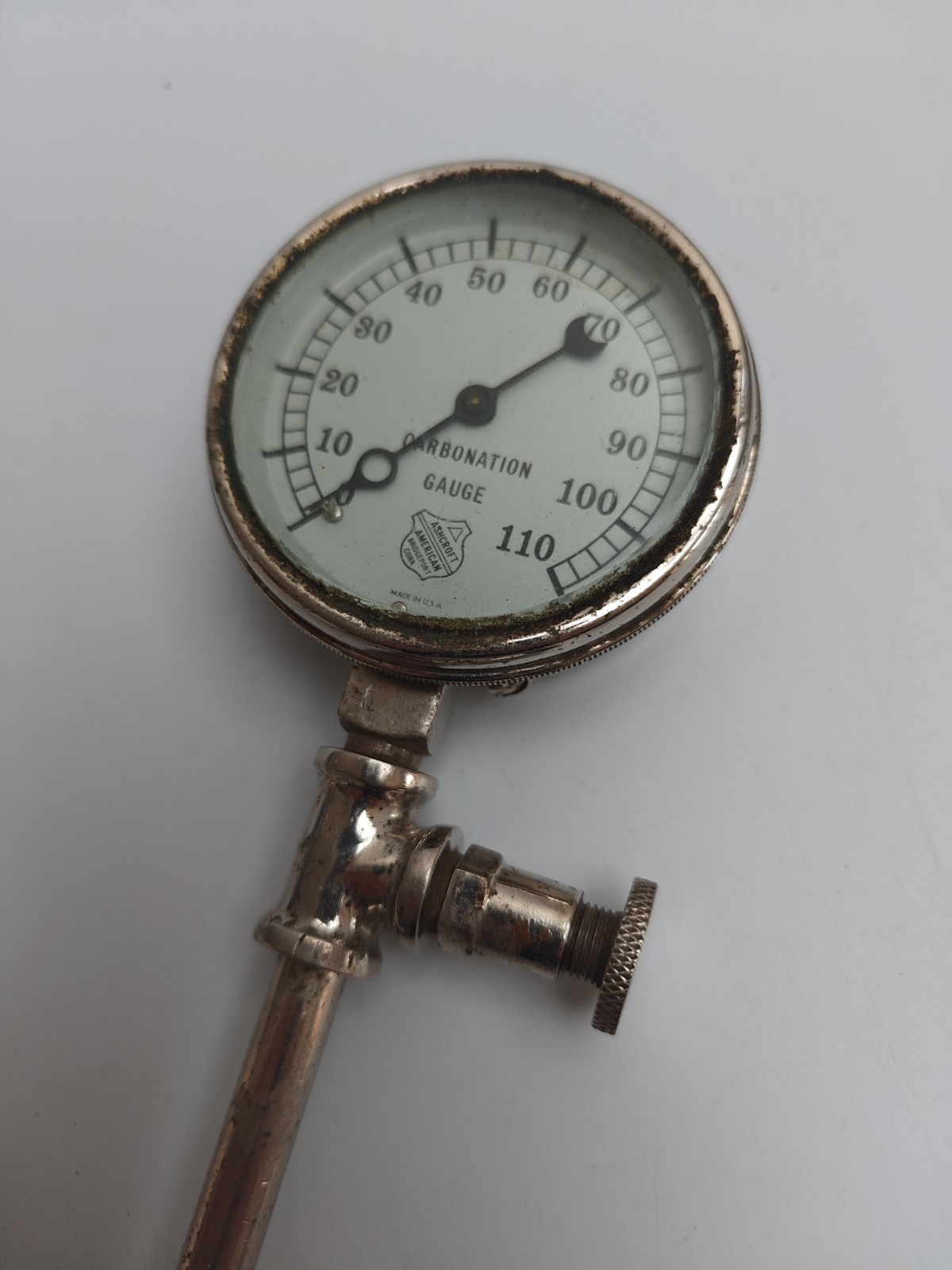 Ashcroft Carbonation Gauge 3″ Range: 0-110# Test Valve. Bridgeport Conn. U.S.A