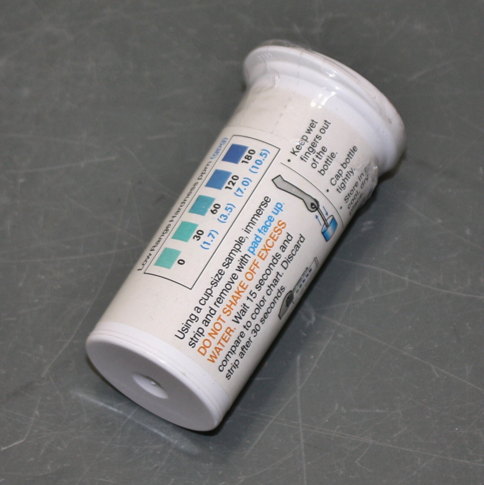 EXPIRED 02/2025 – (1450) LaMotte Test Strips 2981, Hardness 0 to 180 ppm