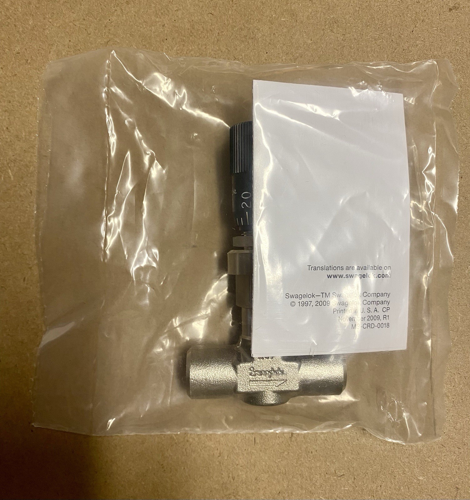 Swagelok SS-2MG4-MH Medium Flow Metering Valve, 1/8 in FNPT With Vernier Handle