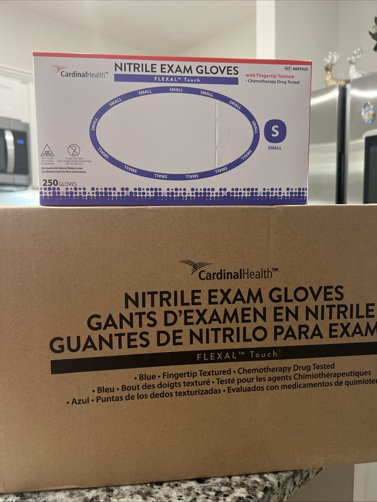 Cardinal Health nitrile exam gloves size Small 2500 per case