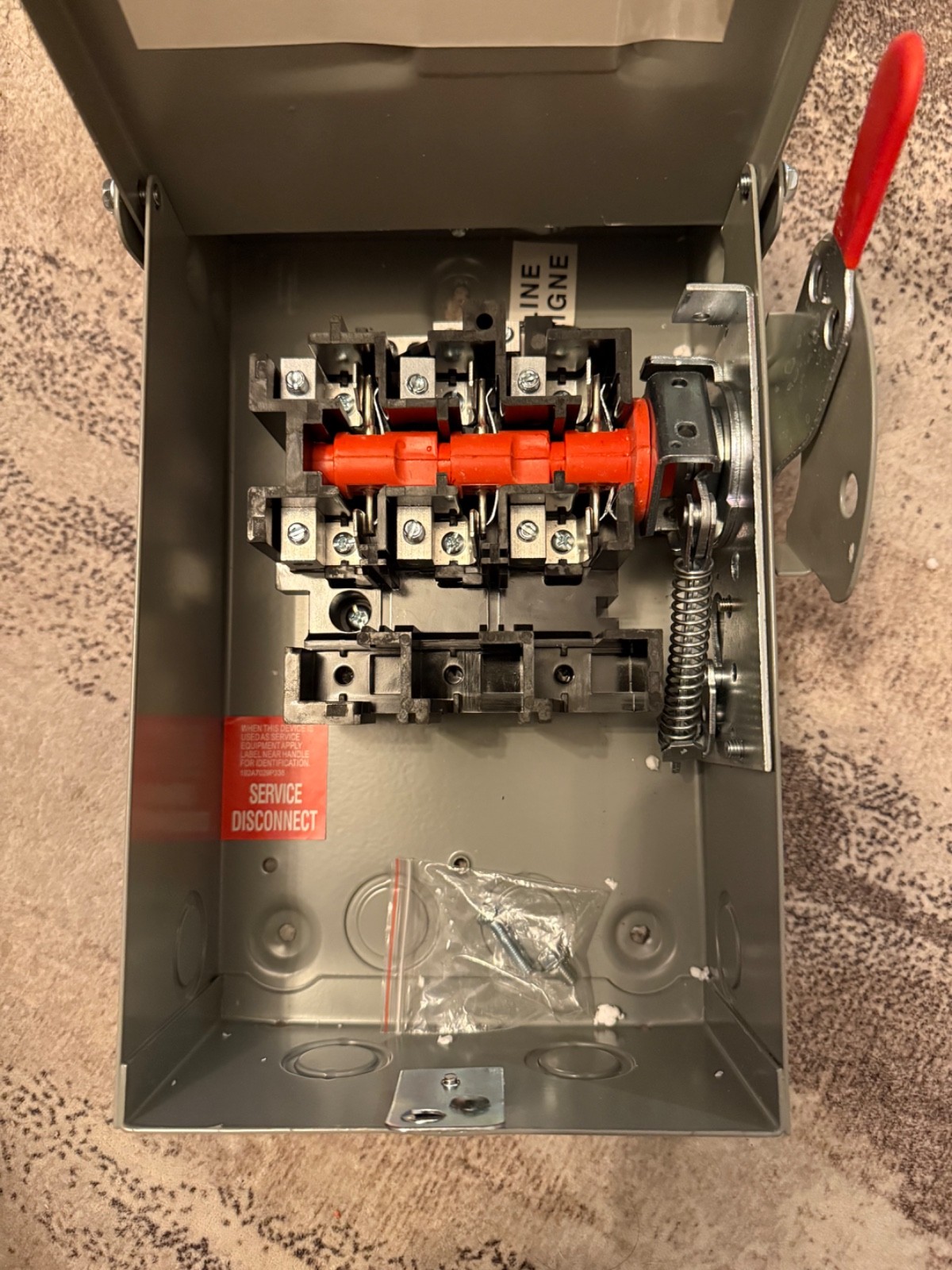 30 Amps Safety Switch 240VAC-250VDC 3-poles, 4-wire, Non-Fusible, Outdoor GAK3