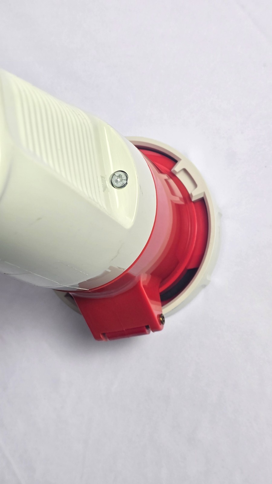 Walther Type 369 Industrial Receptacle | 63A 400V 3P+N+E | IP67 Watertight CE UL