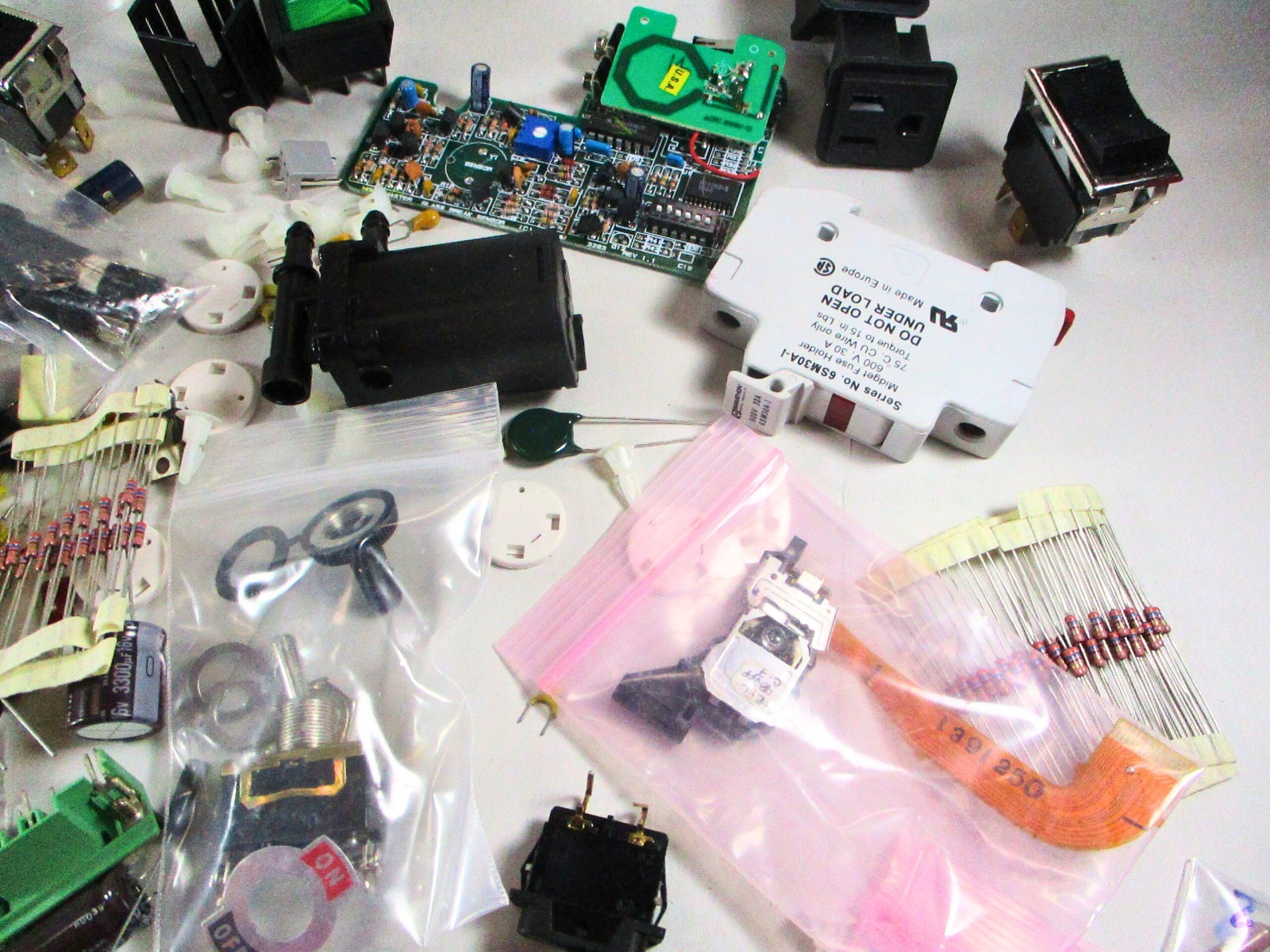 Electronic Projects Box / Grab Bag Assortment, Up to 3lb, Great for Schools!