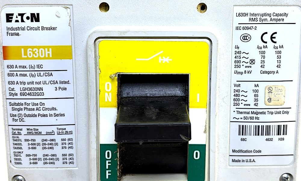 Eaton LGH3630NN 3 Pole 600 Amp 690 Vac Breaker(Missing Trip)