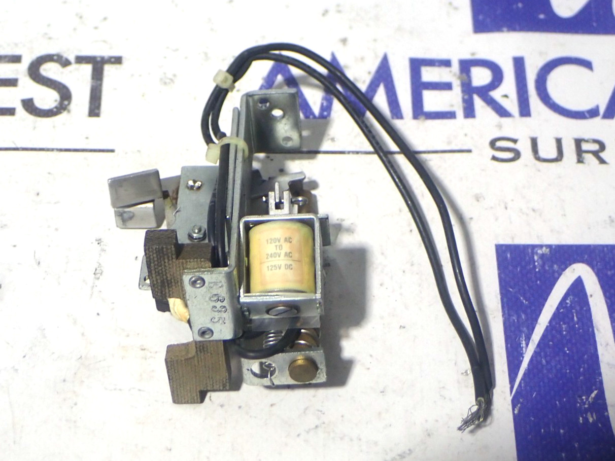 GE TKMASTA12 120/240 Volt AC 125VDC Shunt Trip Accessory For TKM Breakers