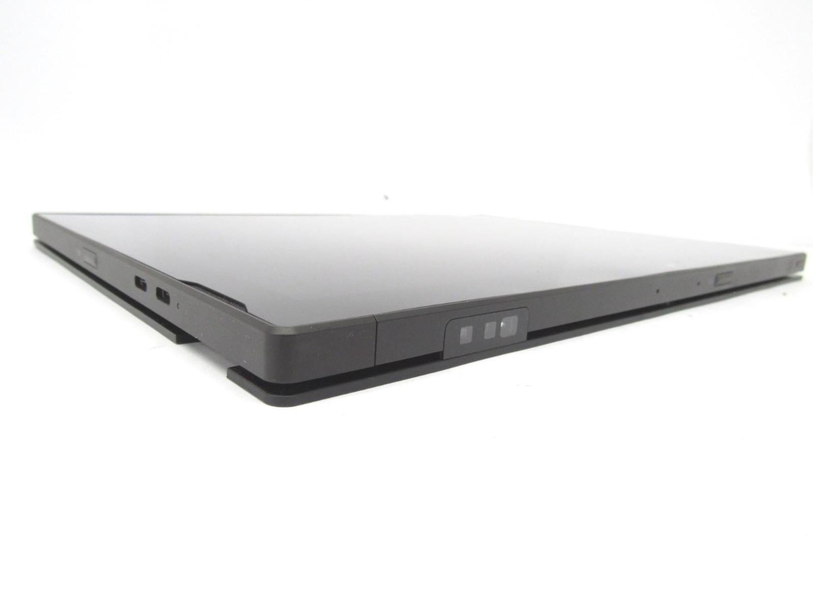 HP Engage Go Mobile POS System m3 7Y30 1.00GHz 8GB RAM 256GB m.2 SSD No OS/AC