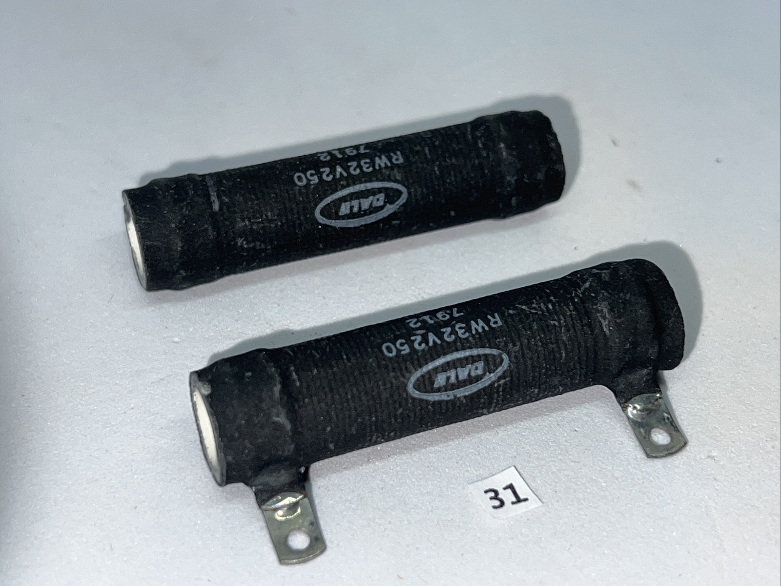 Dale Power Resistor 25 Ohm, 20 Watt RW32V250 New Lot of (2)