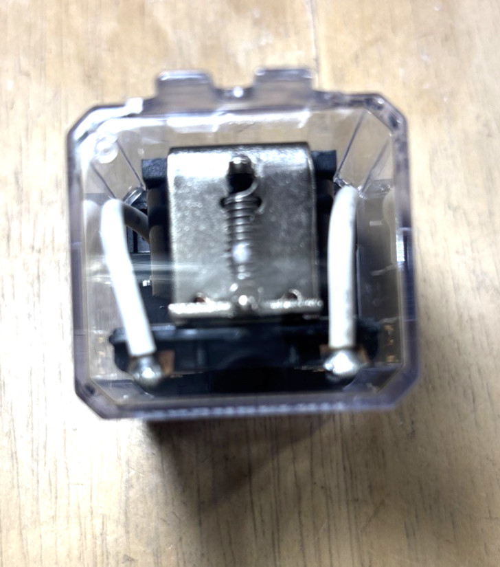 Magnecraft W389ACX-10 General Purpose Relay DPDT SQ BSE 240V 25A – READ