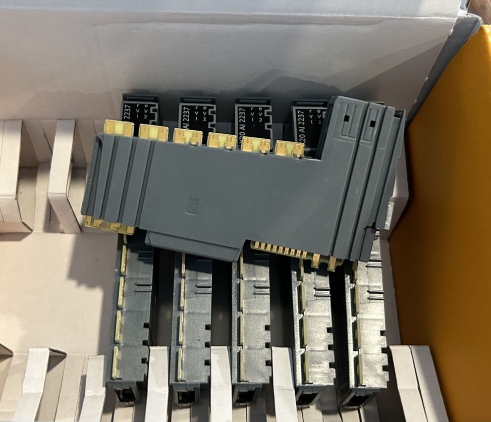 B&R X20AI2237 , 2 analog voltage inputs