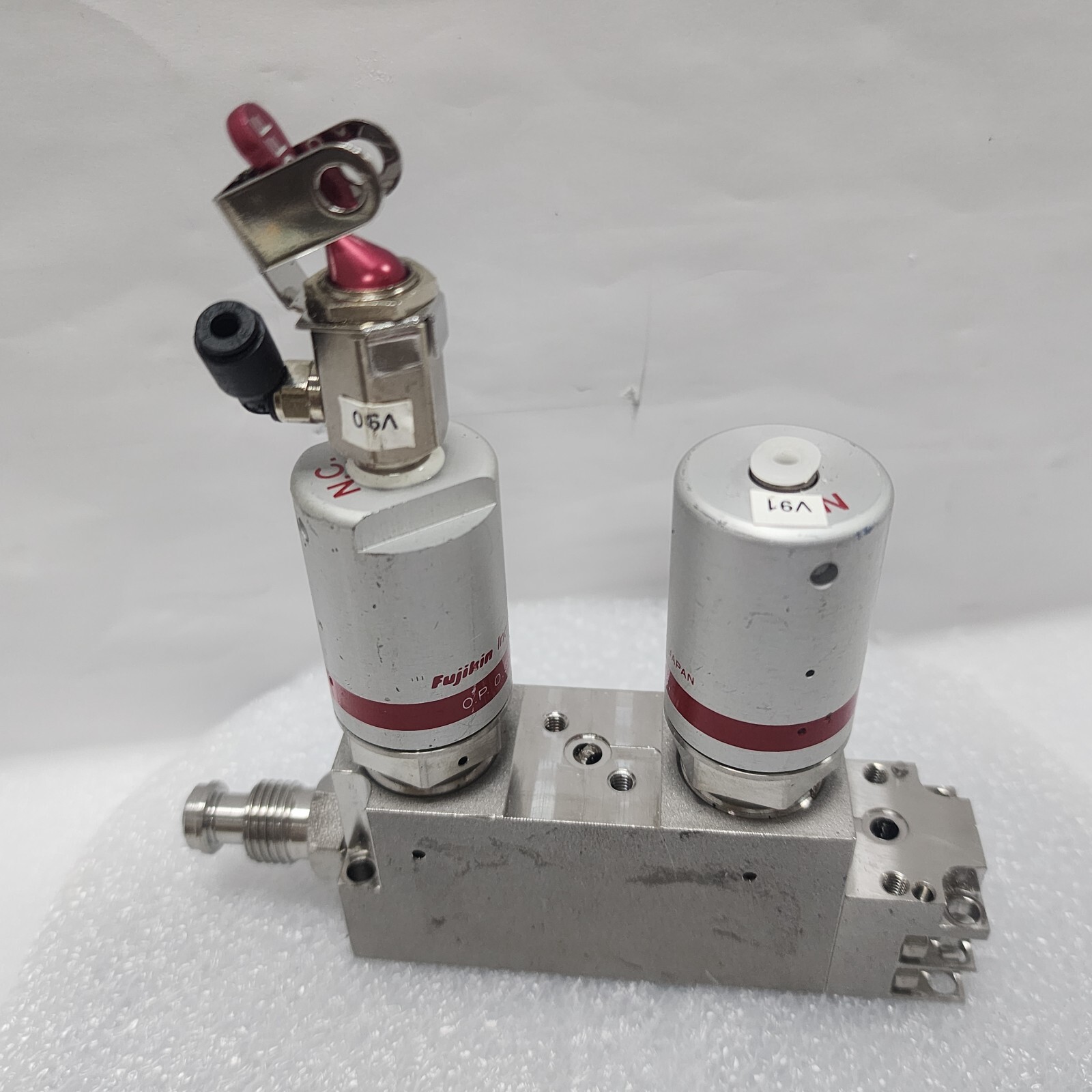 Fujikin 0.P. 0.5-0.6 MPa, C No. 477943, Type N.C Assy. Valve,Used,Japan_96976