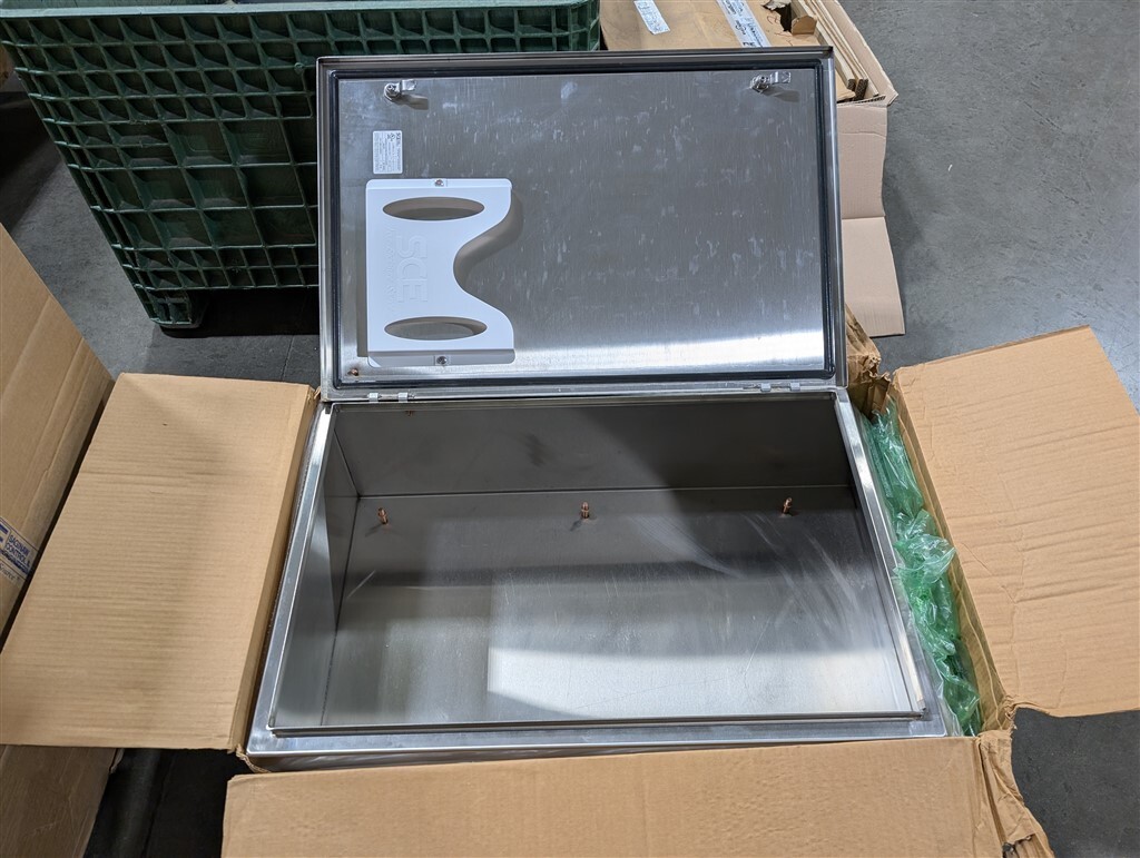 NEW SCE KHS1-36EL2412SSST Stainless Steel Sloping Top Enclosure 36x24x12″