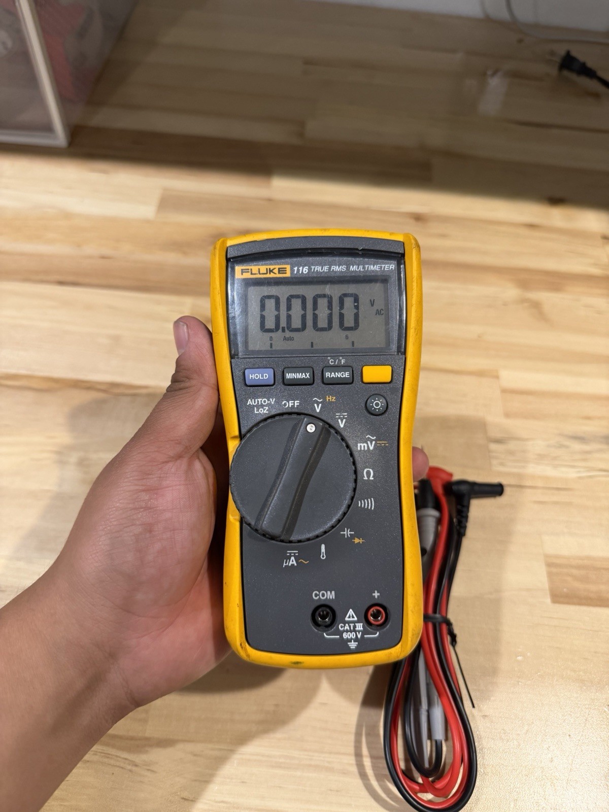 FLUKE 116 TRUS-RMS MULTIMETER / LEADS – SHIPS FAST (TESTED)