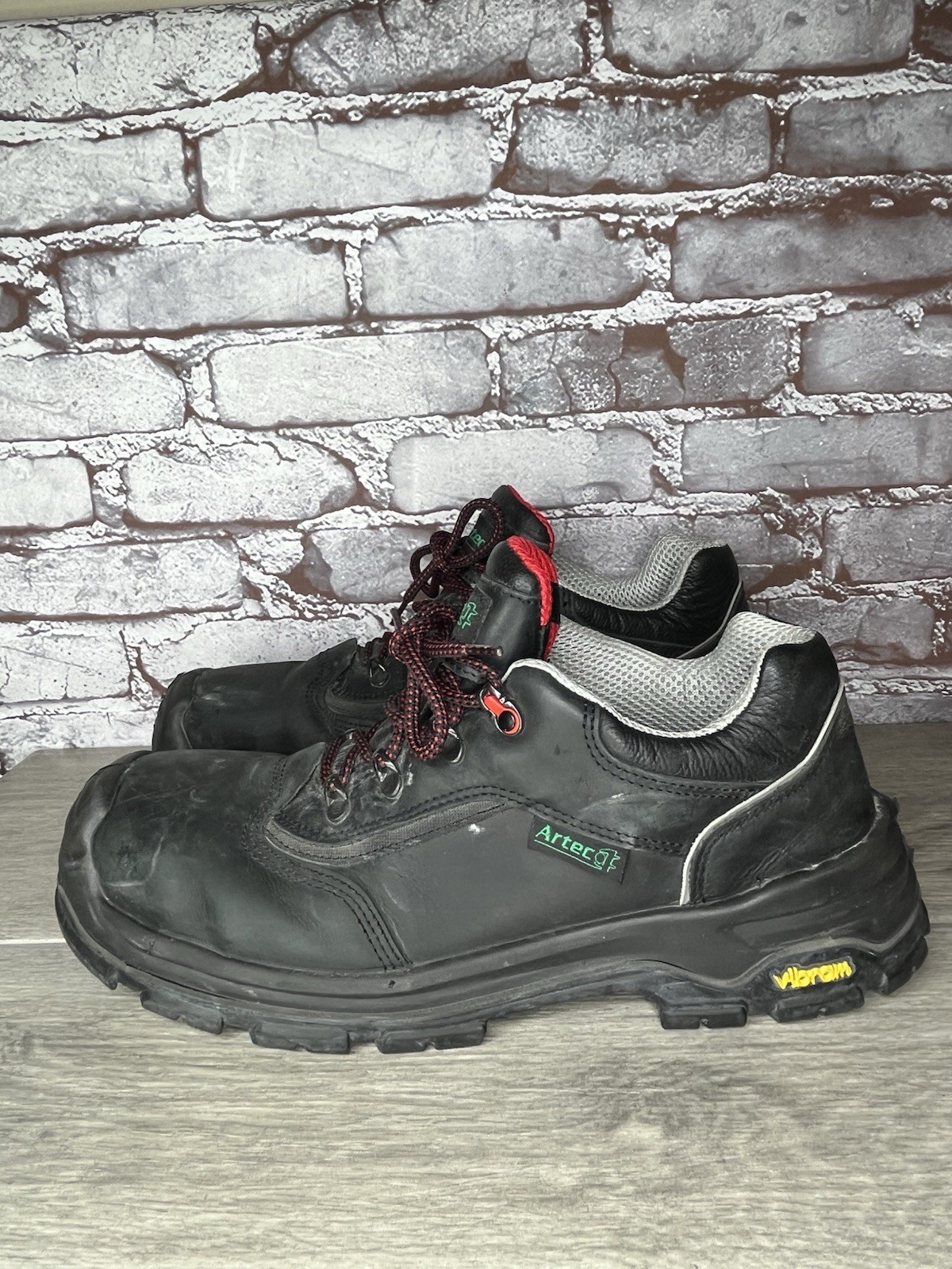 Artec Vibram Black Nubuck Industrial Steel Toe Work Shoes Men’s Sz 10.5M US/44EU