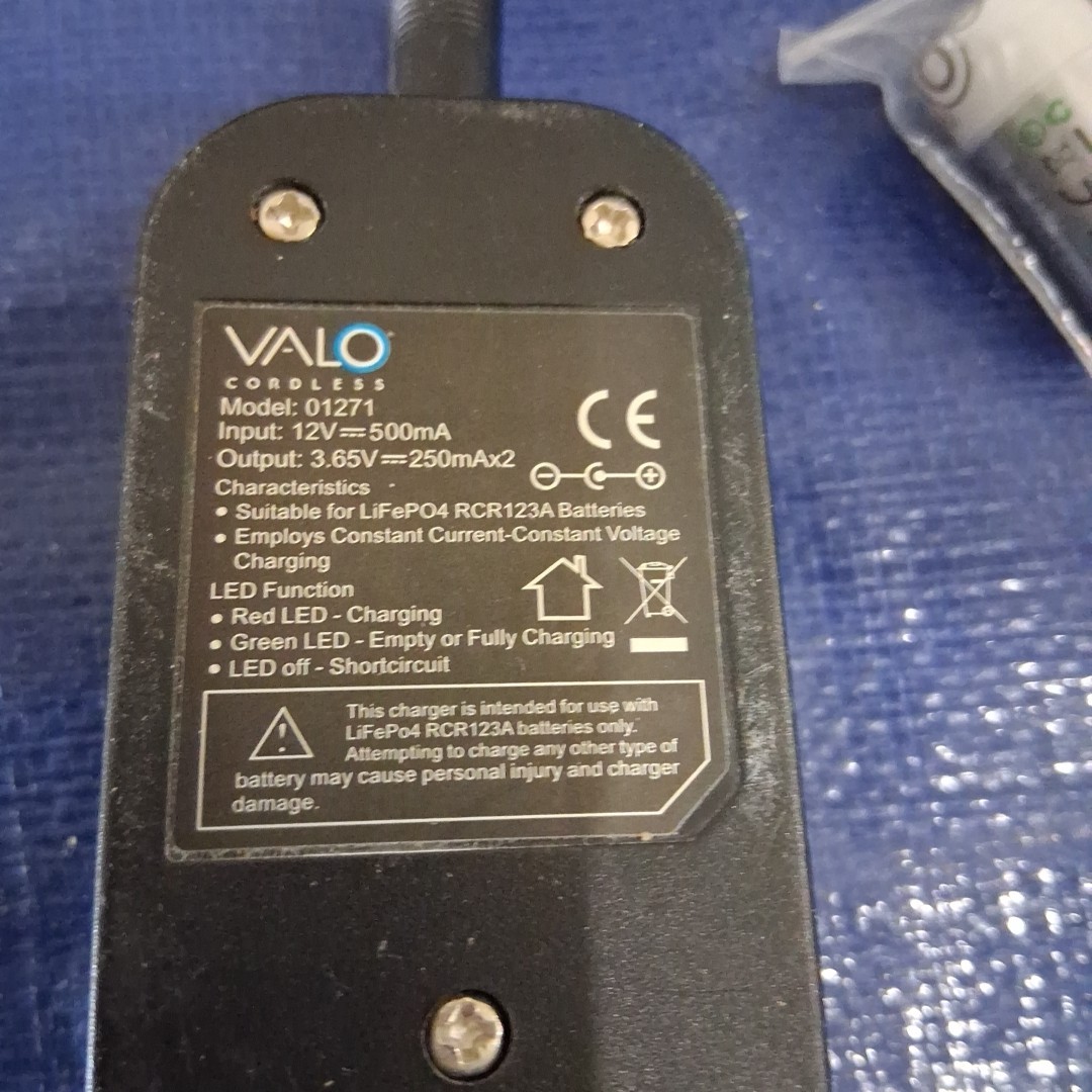 Ultradent VALO Cordless Dental LED Curing Light, Batteries, Charging Base Tested
