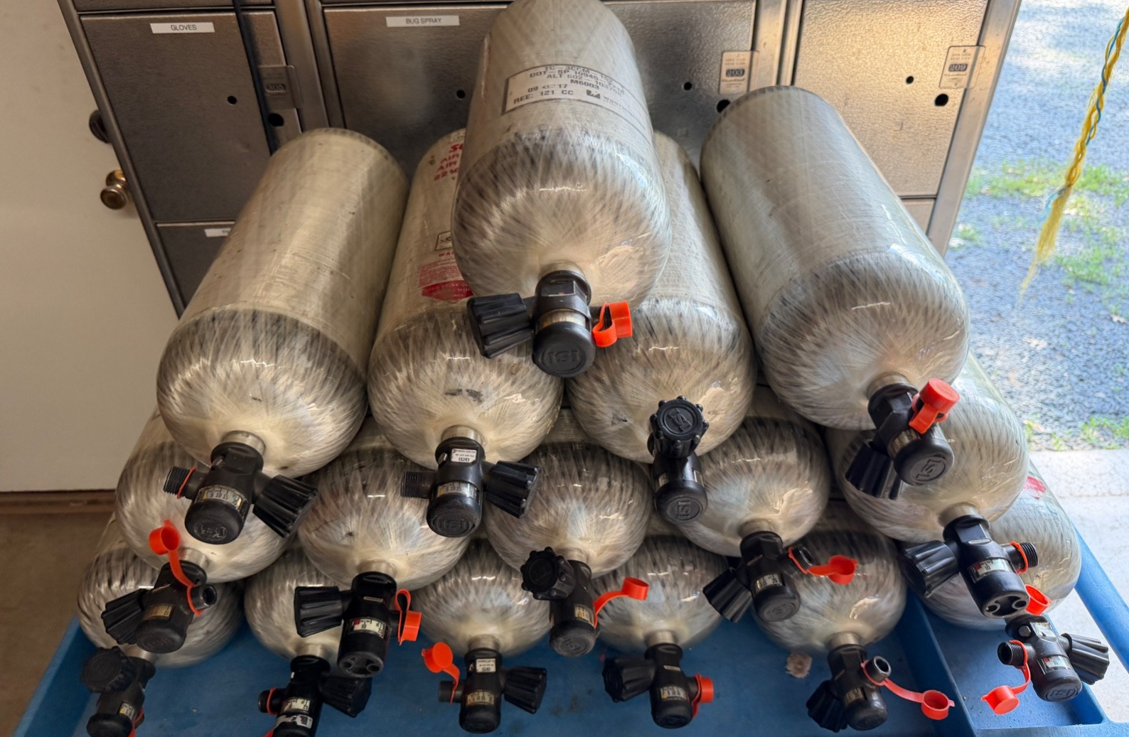 Worthington Ind TC-3CCM-152 Firefighter SCBA Cylinder Air Tank W SCOTT Valve