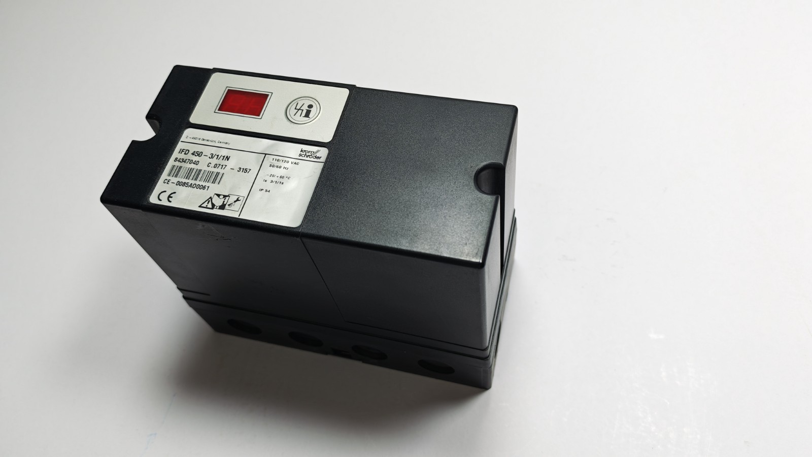 KROM SCHRODER IFD 450-3/1/1N BURNER CONTROL UNIT