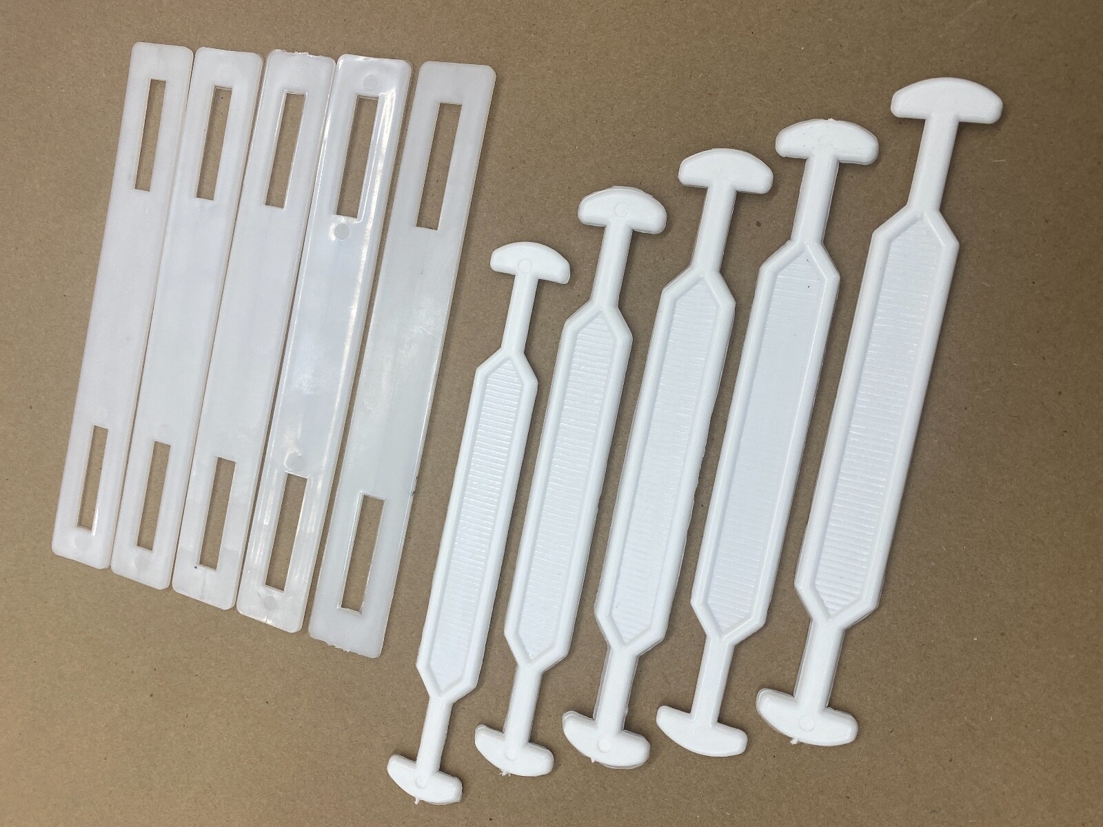 5 Heavy Duty 6.75″ Cardboard Box Handles Plastic Carry Ship 45 lbs White W/Back