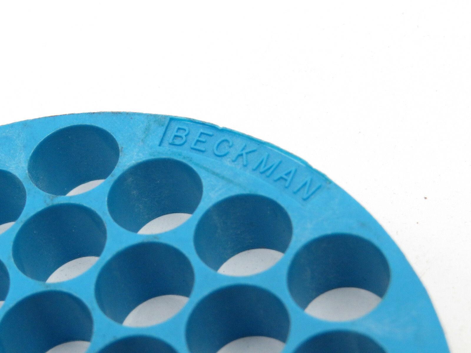 Beckman Coulter 339175 Centrifuge Swing Bucket Adapter 37 x 5mL – 1 Single Piece