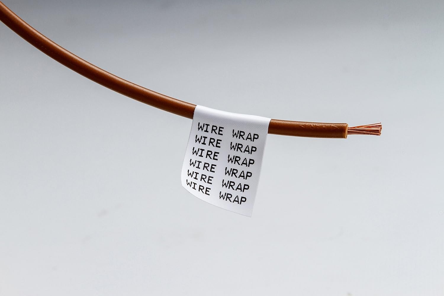 M21-750-499 Nylon Cloth Label,75″ W 16′ L Incompatible with encrypted Brady