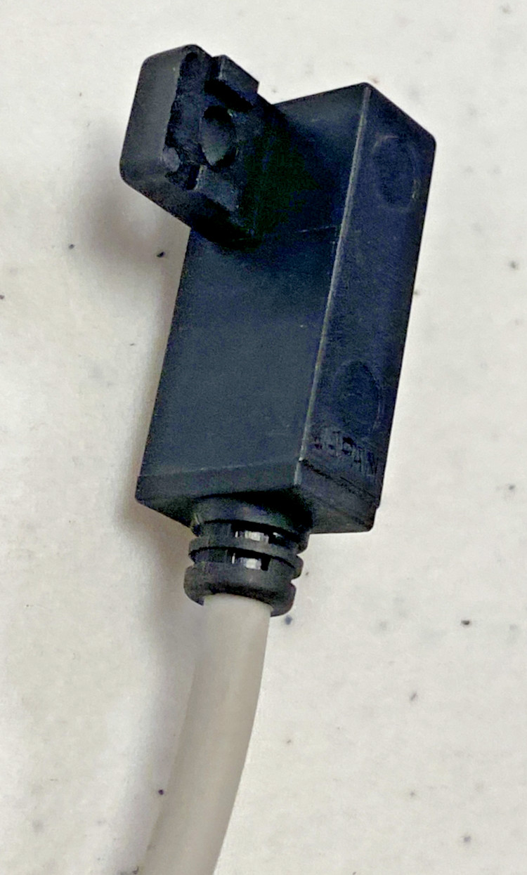 NEW SMC D-J79W AUTO PROXIMITY REED SWITCH ACTUATOR, 12-24VDC, FREE SHIPPING