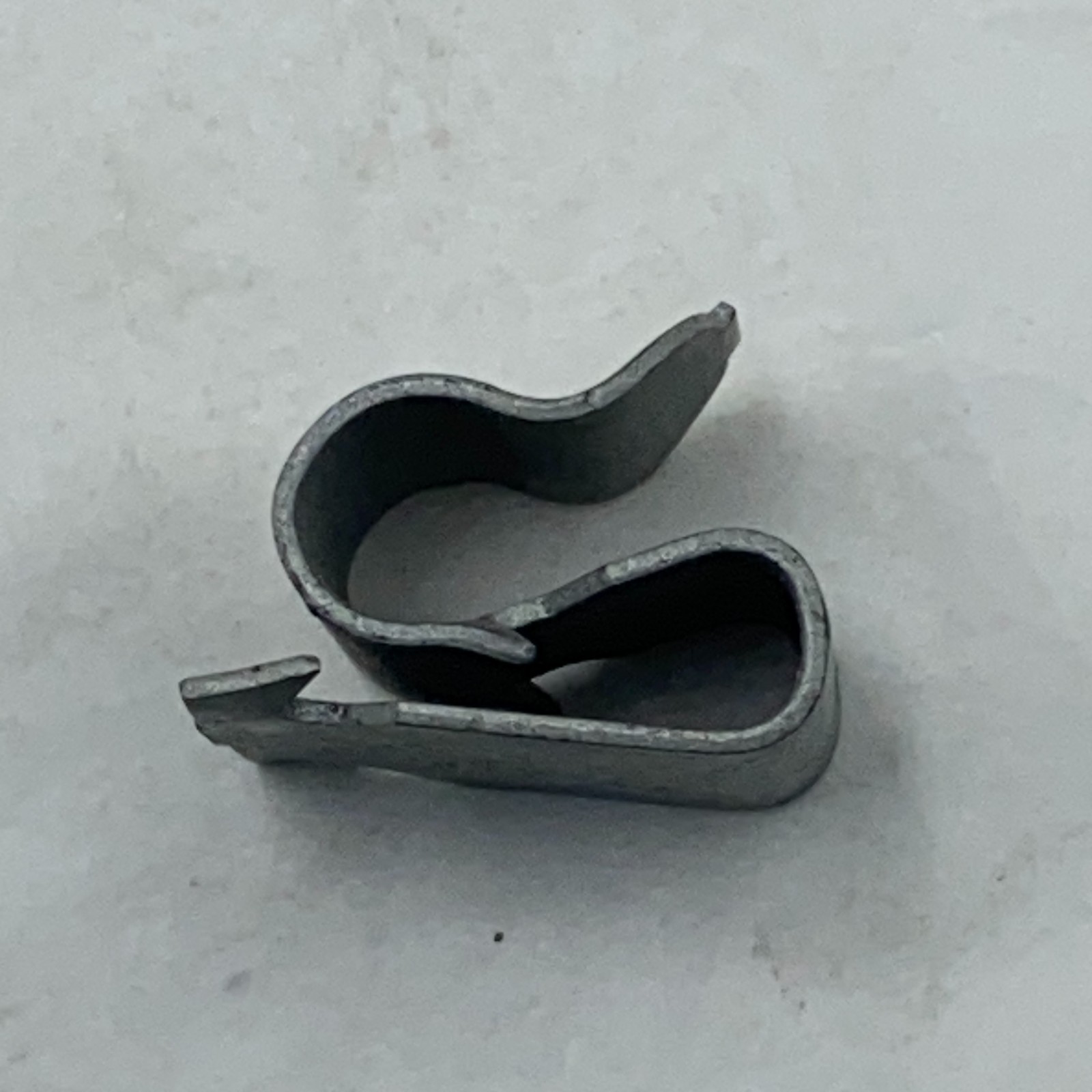ERICO CADDY SC2D SNAP CLIP 468 THRU DIAMETER TO 1/16 THRU 3/16 FLANGE BOX OF 100