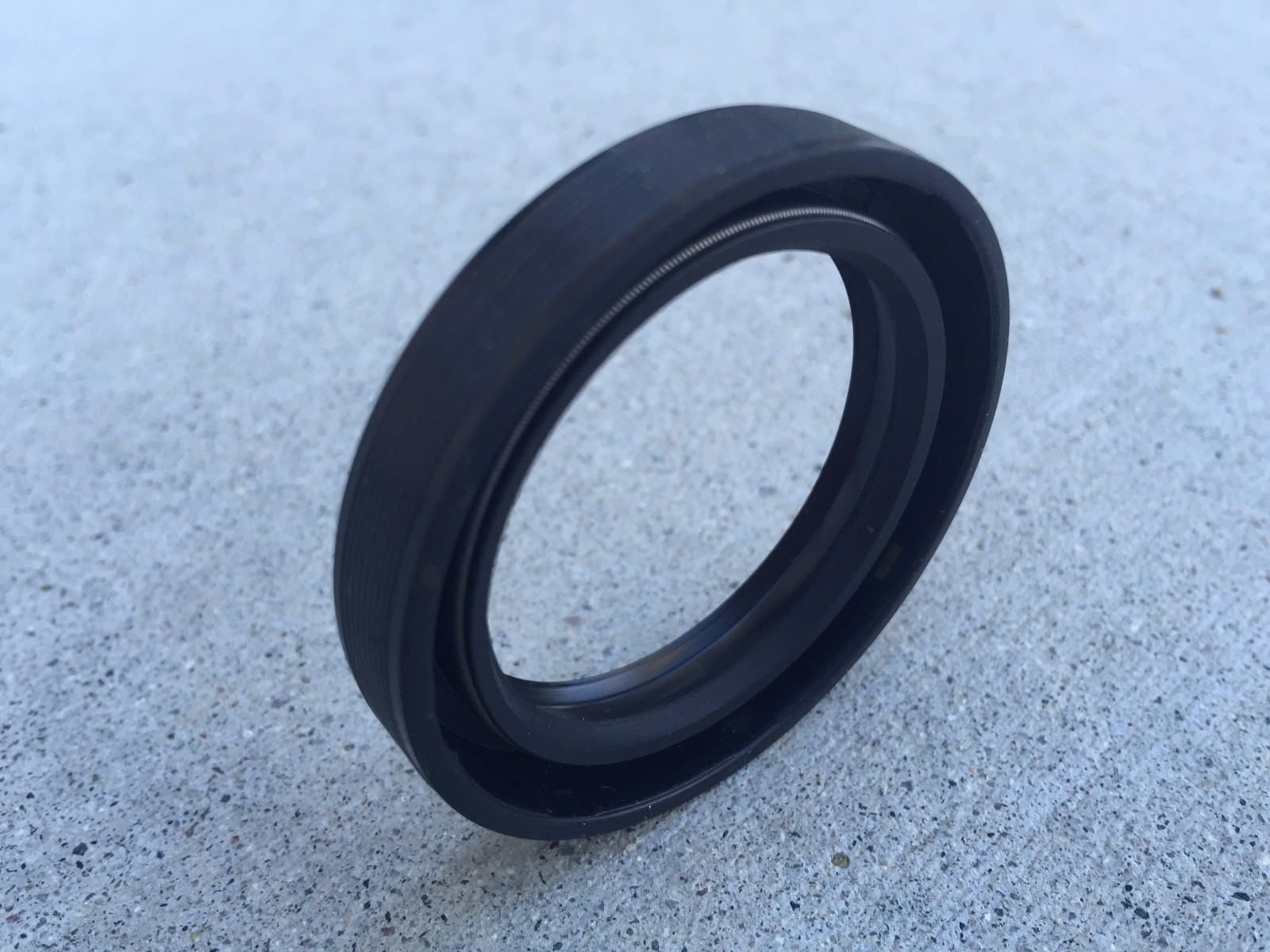 40HP Rotary Cutter Gearbox Output Seal, part number 060061 05-005