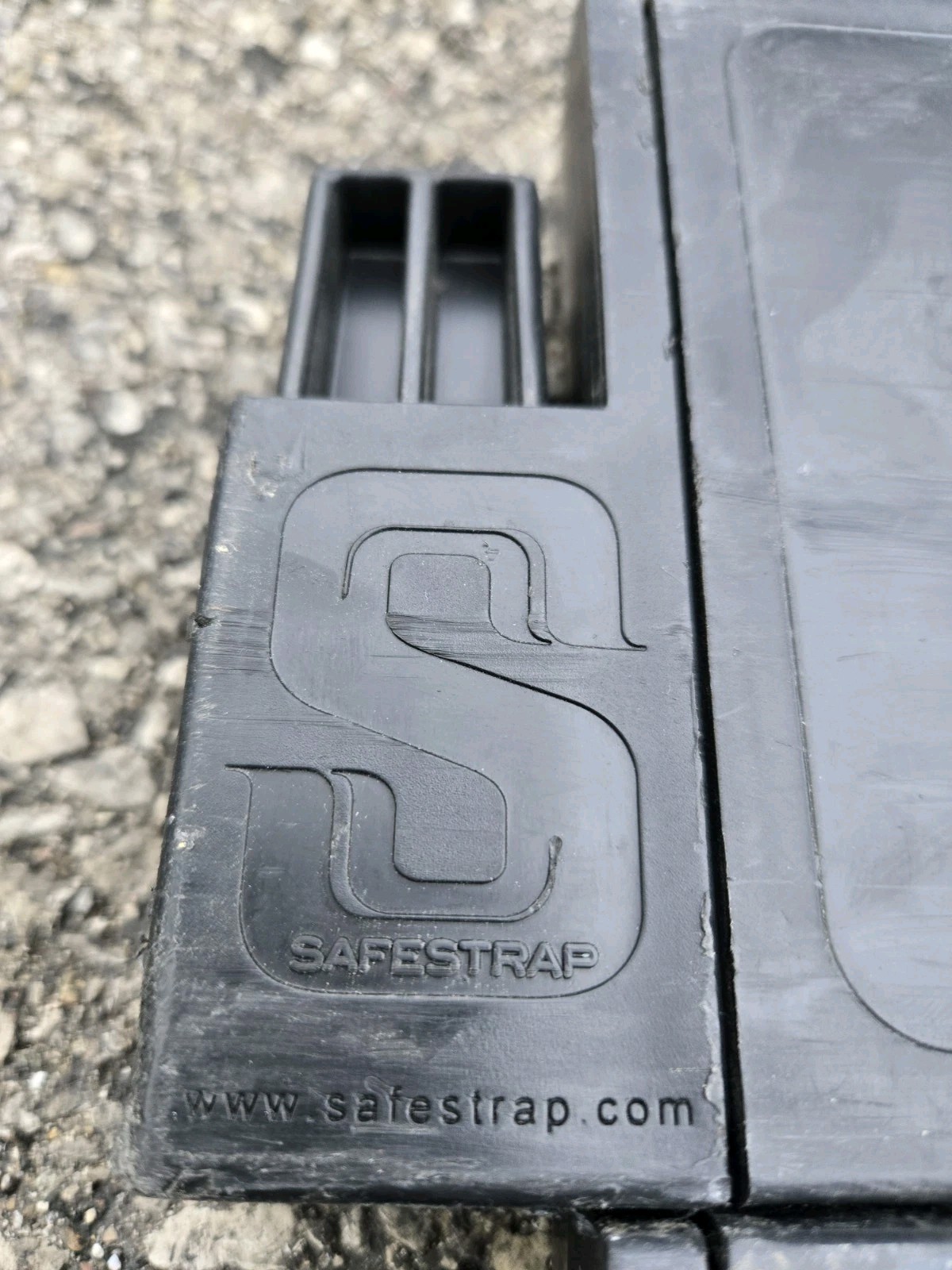 Safe Strap 7 Inch Black Plastic Adjustable Pallet Guard Protector Set of 4