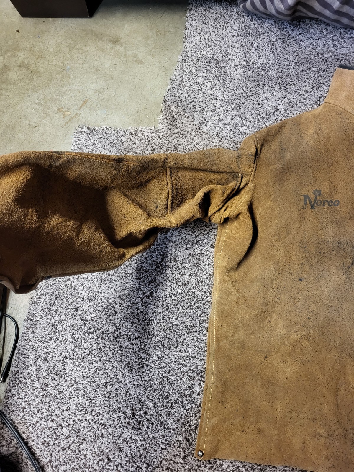 REVCO BLACK STALLION 30WC SPLIT COWHIDE WELDING JACKET SIZE XXXL Used