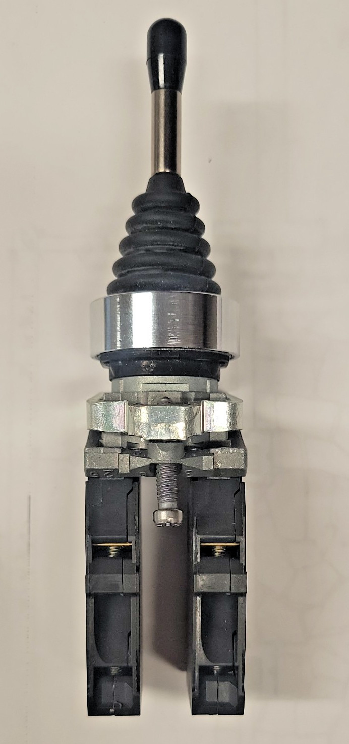 SCHNEIDER ELECTRIC 9001K35H2 Joystick Operator Vertical and Horizontal Operation