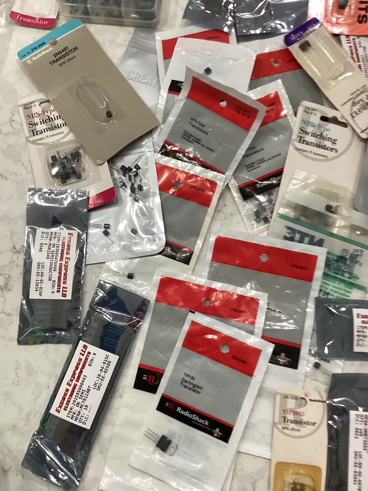 IC And Transistors IC Sockets Voltage Regulators Lot Radio Shack NOS