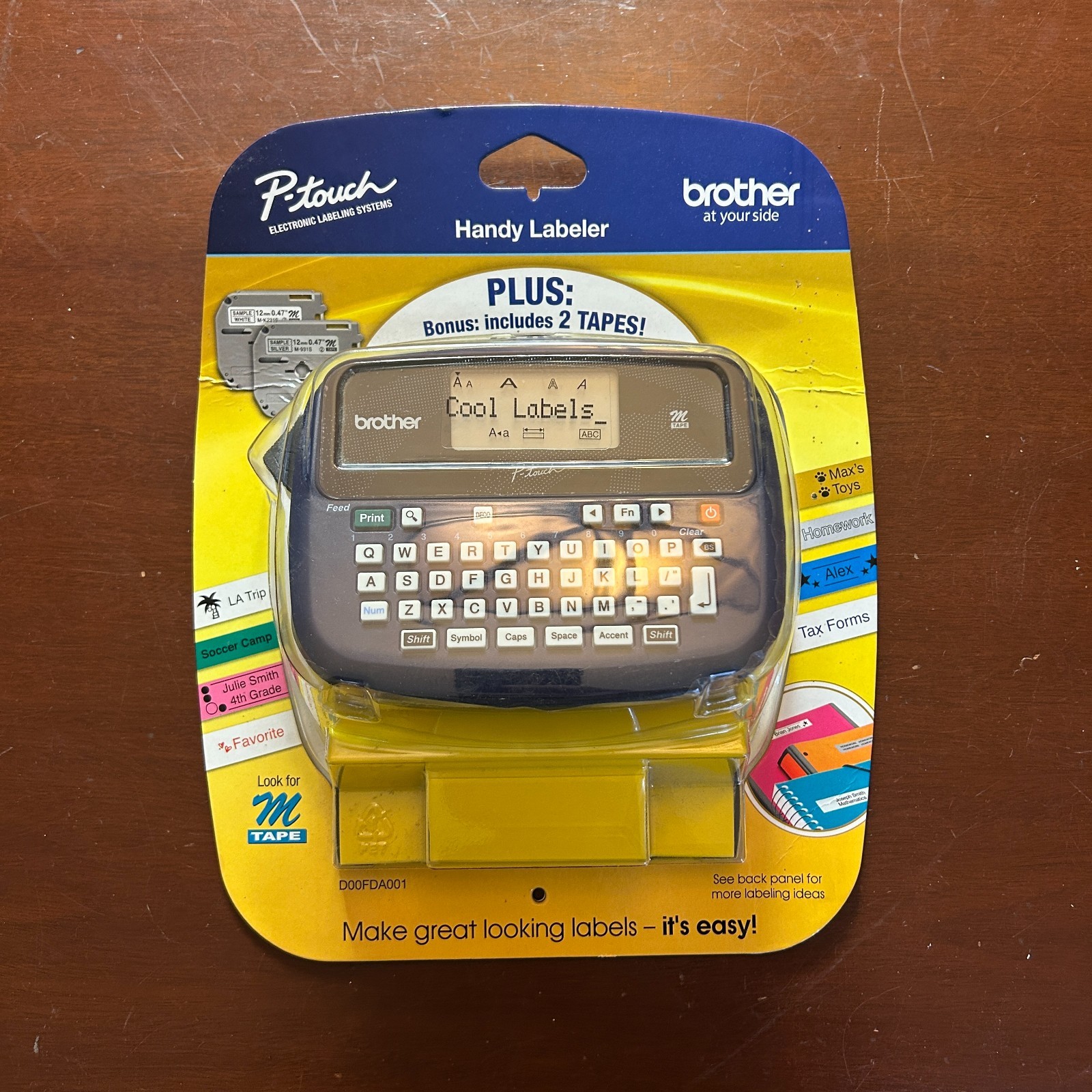 Brother P-touch Label Maker D00fda001 LCD Display 2 Tapes St135 Brand NEW Sealed