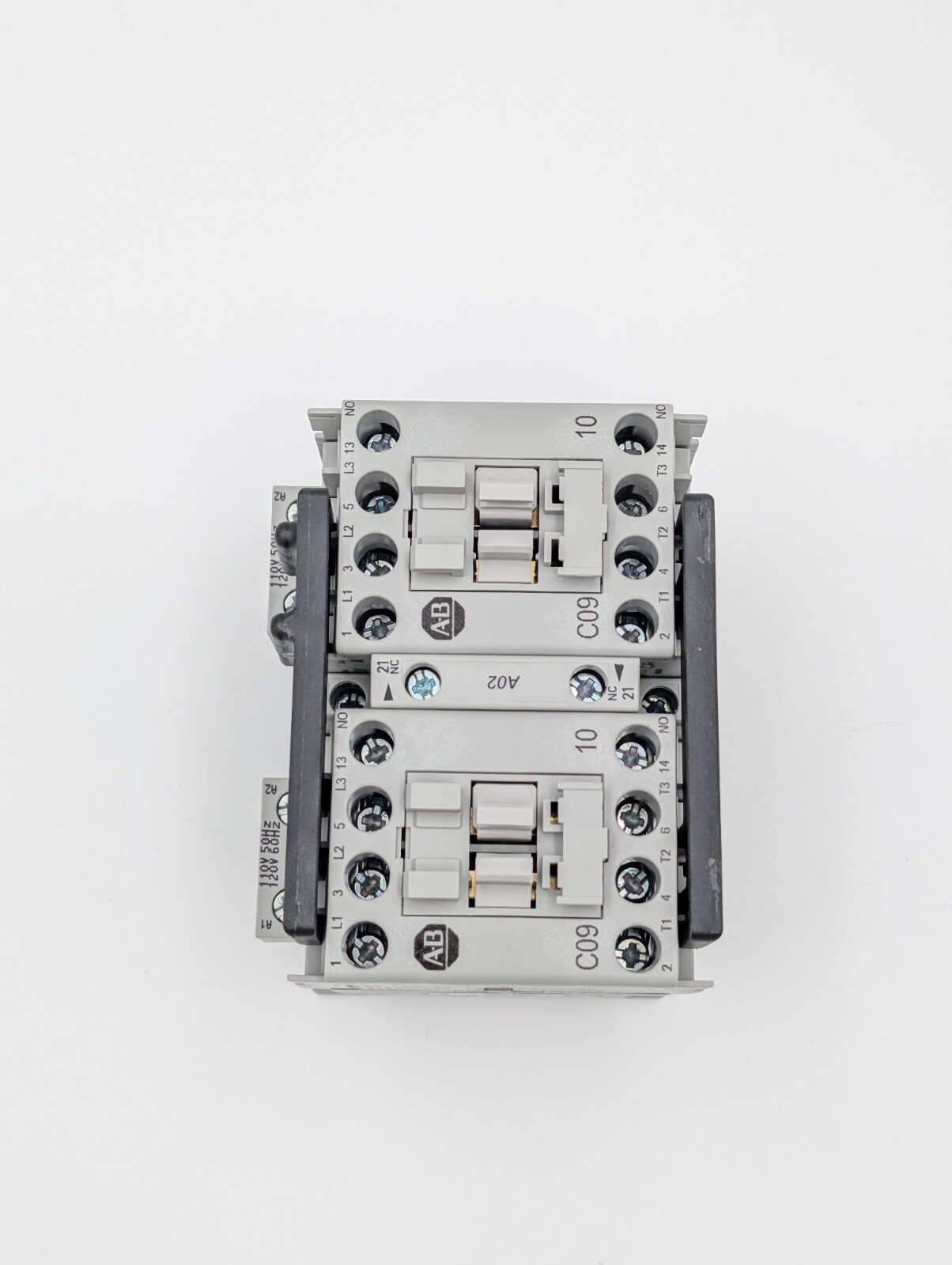 Allen Bradley 104-C09D22 9A 110V 50Hz/120V 60Hz Reversing Contactor USA NEW