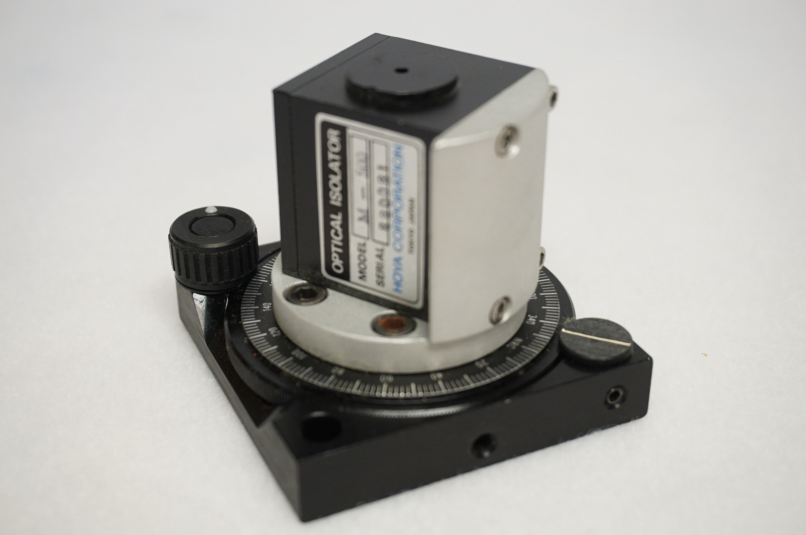Hoya M-500 Optical Isolator with RSA-1 NRC rotator rotation base – USA