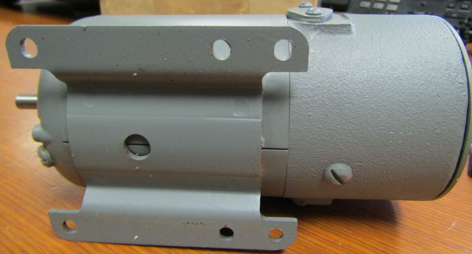 👀 NEW GE / RELIANCE 50.4 VDC TACHOMETER GENERATOR 1000 RPM 5PY59JY44